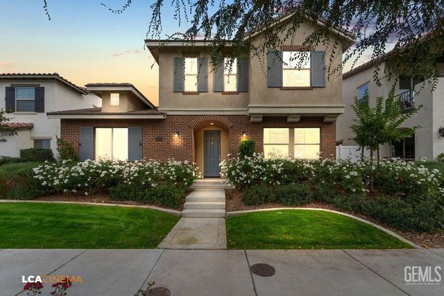 3704 Windermere Street, Bakersfield, CA 93311