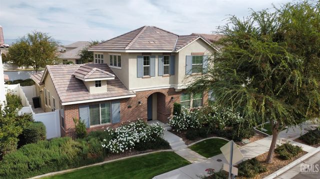 3704 Windermere Street, Bakersfield, CA 93311