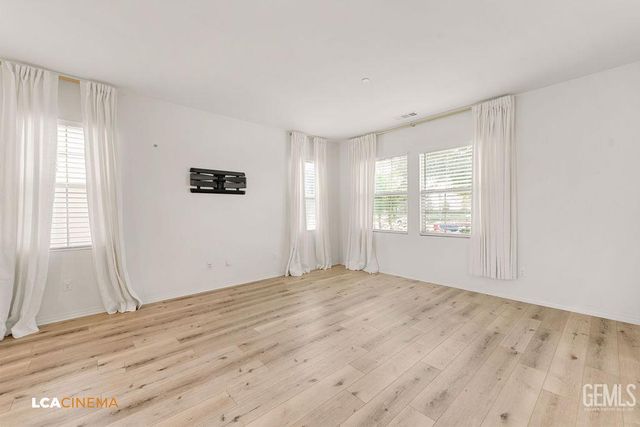 3704 Windermere Street, Bakersfield, CA 93311