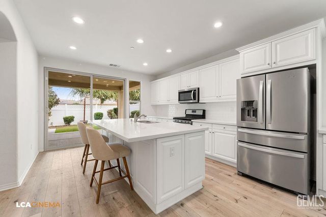 3704 Windermere Street, Bakersfield, CA 93311