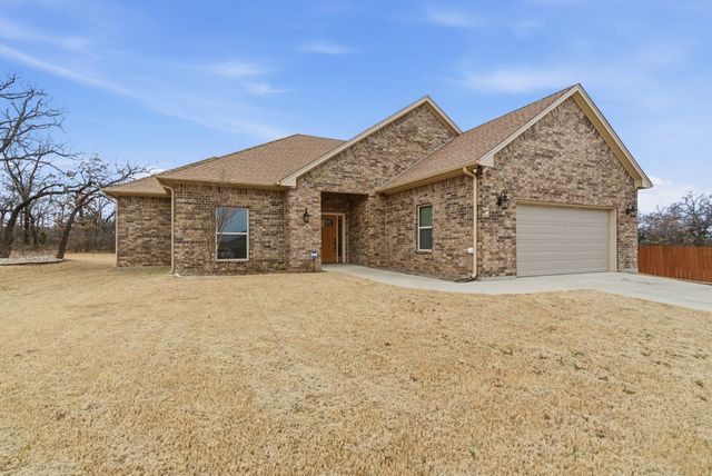 2201 Springhill Court, Mineral Wells, TX 76067