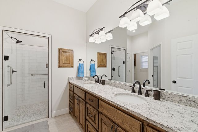 2201 Springhill Court, Mineral Wells, TX 76067