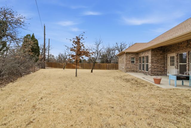 2201 Springhill Court, Mineral Wells, TX 76067