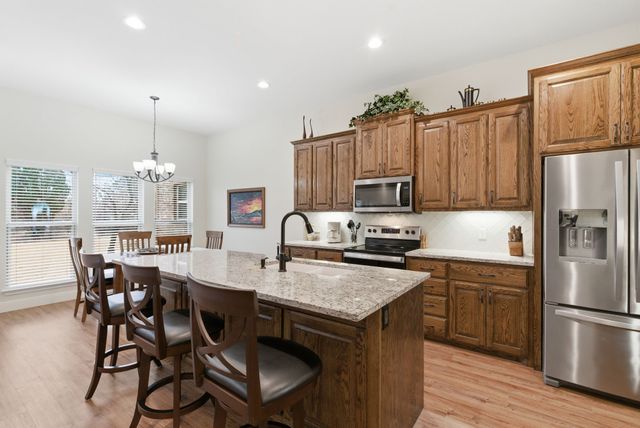 2201 Springhill Court, Mineral Wells, TX 76067