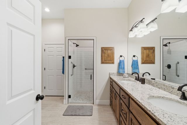 2201 Springhill Court, Mineral Wells, TX 76067