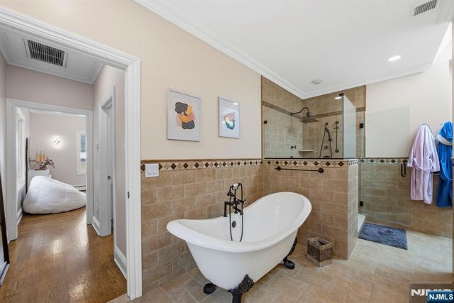 461 Arthur Terrace, Paramus, NJ 07652