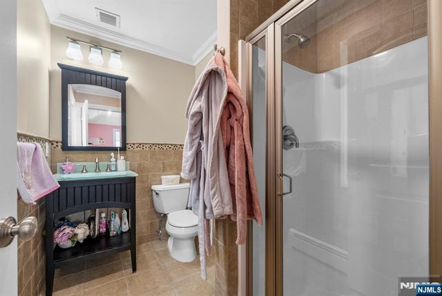 461 Arthur Terrace, Paramus, NJ 07652