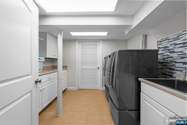 461 Arthur Terrace, Paramus, NJ 07652