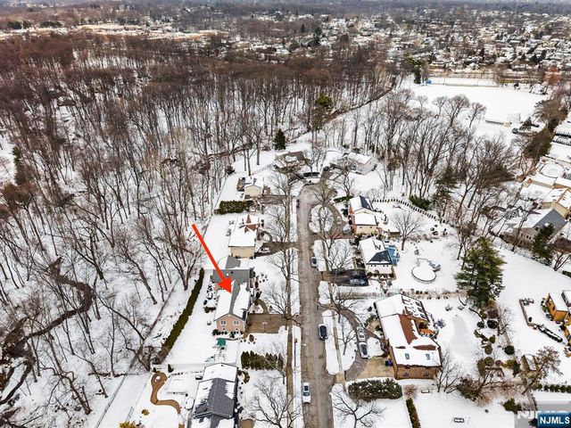 461 Arthur Terrace, Paramus, NJ 07652