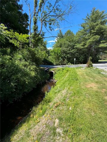 164 Sand Spring Road, Barrett Twp, PA 18326