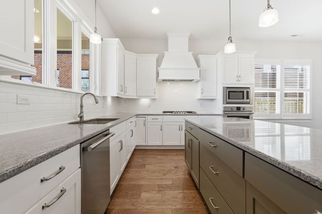 1926A Castleman Drive, Nashville, TN 37215