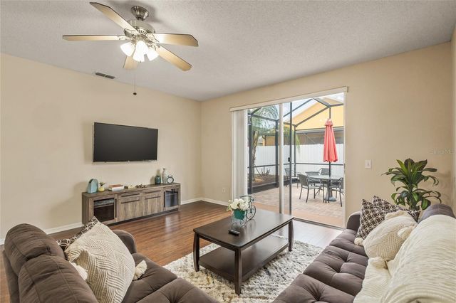 422 GRAYSTONE BOULEVARD, Davenport, FL 33837