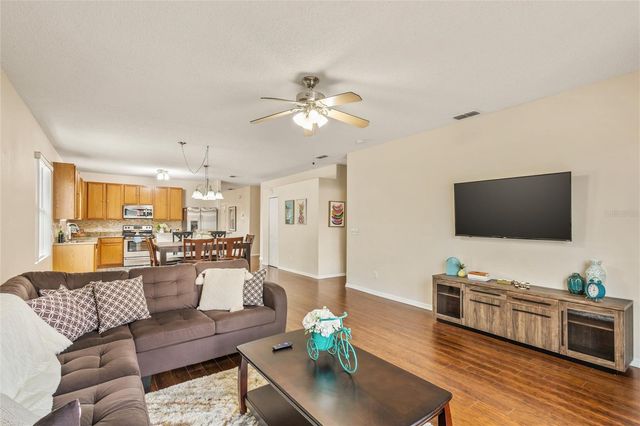 422 GRAYSTONE BOULEVARD, Davenport, FL 33837