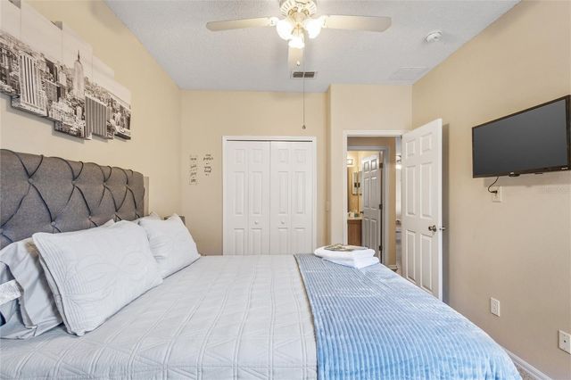 422 GRAYSTONE BOULEVARD, Davenport, FL 33837