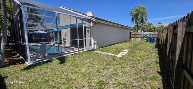 18516 NW 56th Avenue, Miami Gardens, FL 33055