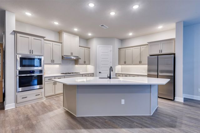 1812 Leo Drive, Van Alstyne, TX 75495