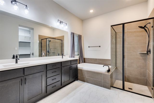 1812 Leo Drive, Van Alstyne, TX 75495