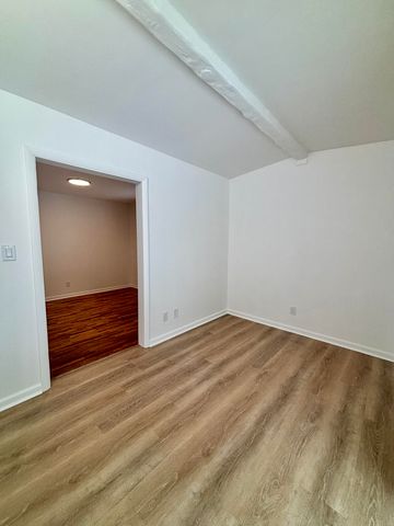 325 Winwood Avenue, St. Joseph, MI 49085