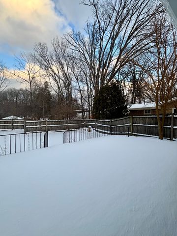 325 Winwood Avenue, St. Joseph, MI 49085