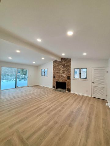 325 Winwood Avenue, St. Joseph, MI 49085