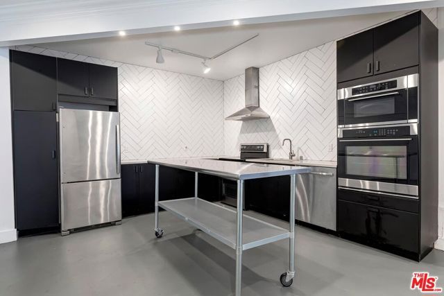 950 N Kings Road 254, West Hollywood, CA 90069