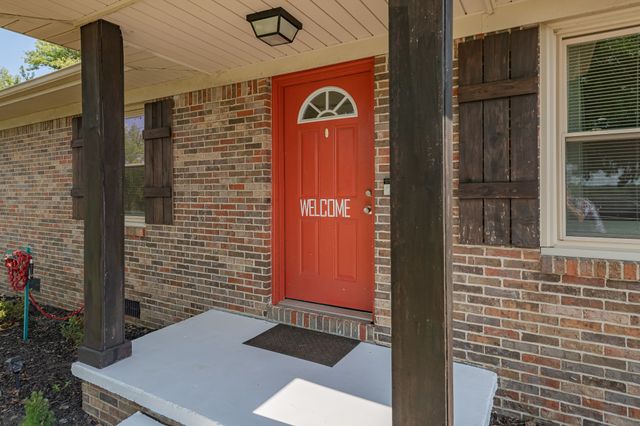72 Childress Rd, Fayetteville, TN 37334