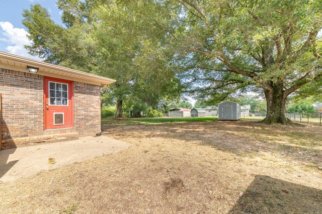 72 Childress Rd, Fayetteville, TN 37334