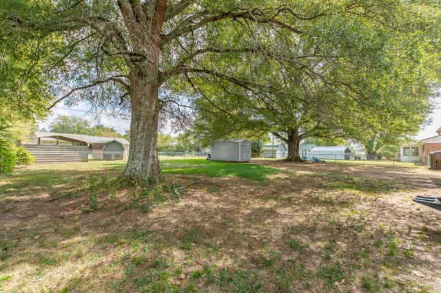 72 Childress Rd, Fayetteville, TN 37334