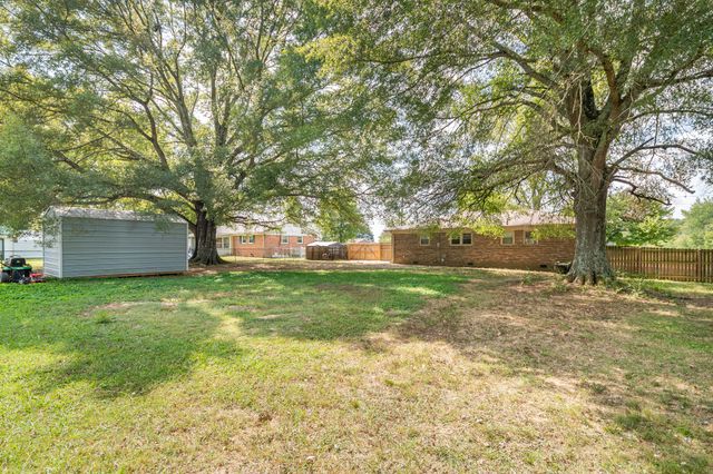72 Childress Rd, Fayetteville, TN 37334