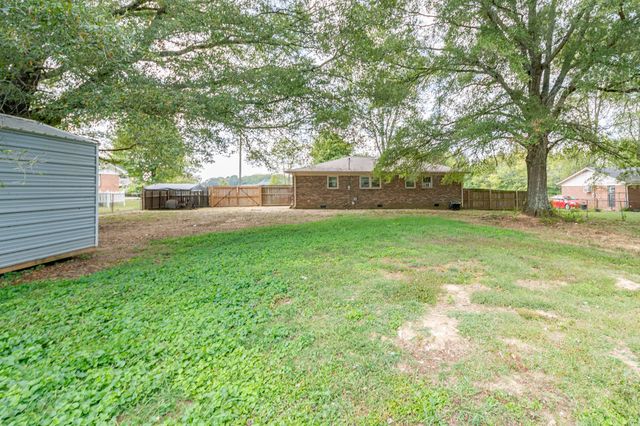 72 Childress Rd, Fayetteville, TN 37334
