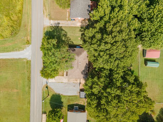 72 Childress Rd, Fayetteville, TN 37334