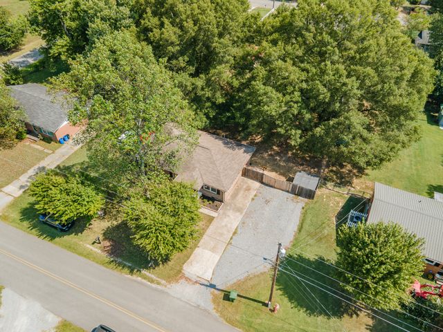 72 Childress Rd, Fayetteville, TN 37334