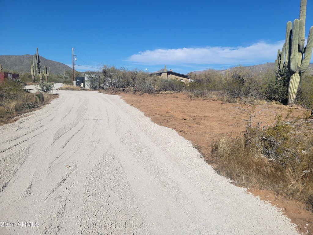 0000 E Gravel Road Q, New River, AZ 85087 — photo 2
