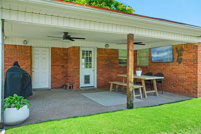 8037 Pinewood Drive, Benbrook, TX 76116