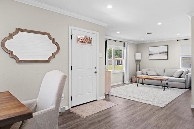 8037 Pinewood Drive, Benbrook, TX 76116
