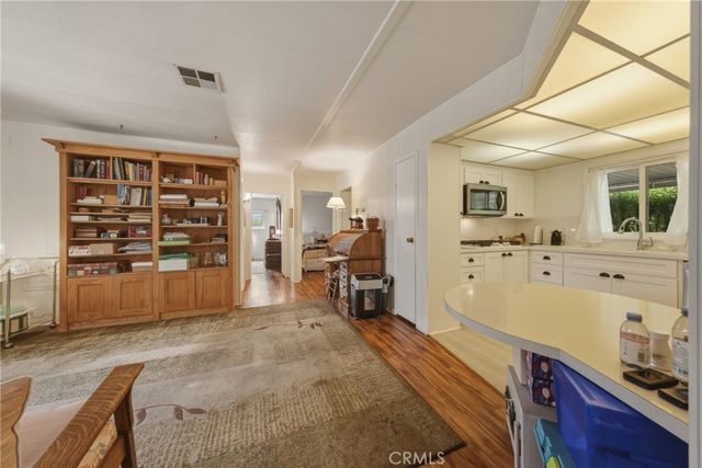 9583 Crestknoll Drive, Calimesa, CA 92320