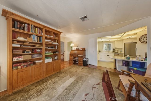 9583 Crestknoll Drive, Calimesa, CA 92320
