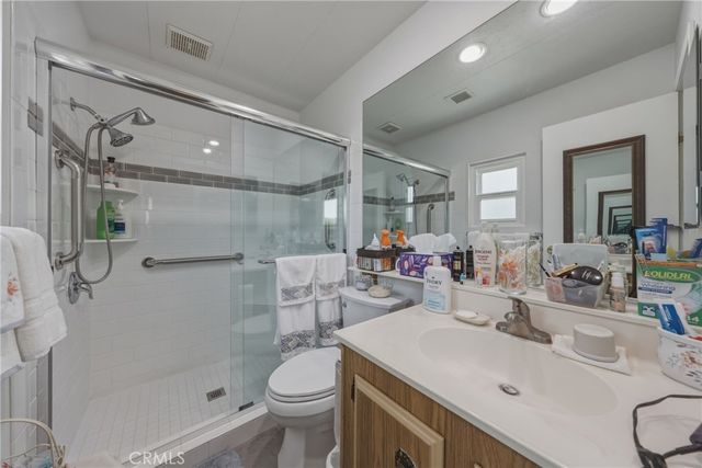 9583 Crestknoll Drive, Calimesa, CA 92320