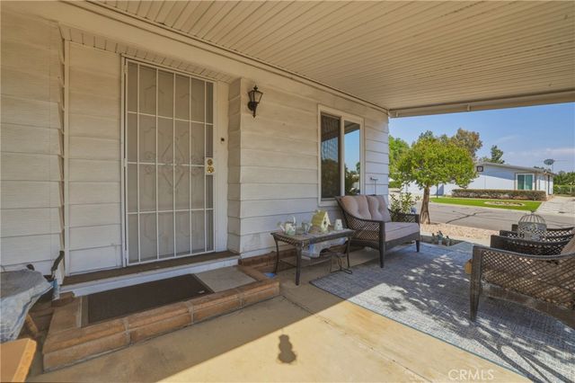 9583 Crestknoll Drive, Calimesa, CA 92320