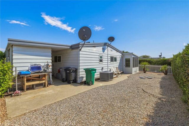 9583 Crestknoll Drive, Calimesa, CA 92320
