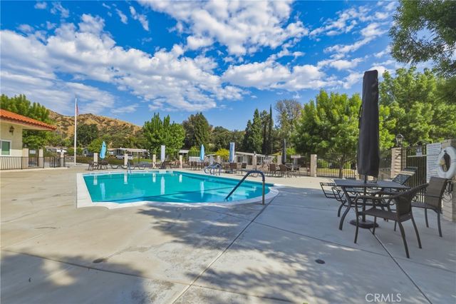 9583 Crestknoll Drive, Calimesa, CA 92320
