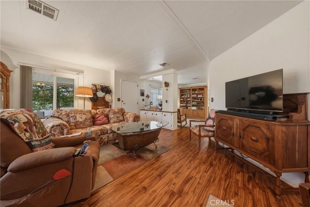 9583 Crestknoll Drive, Calimesa, CA 92320