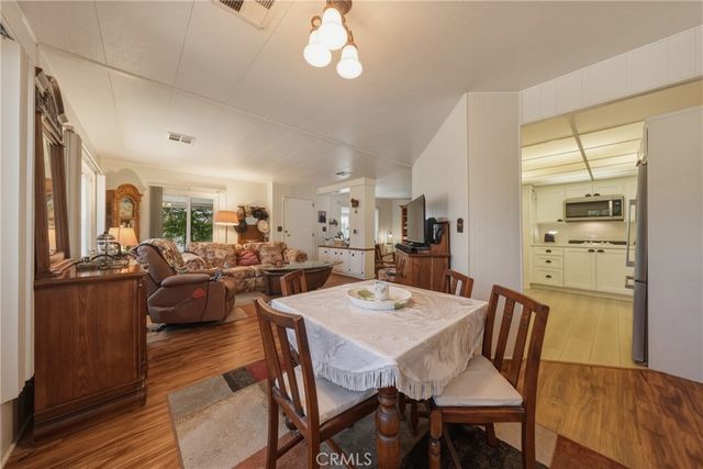 9583 Crestknoll Drive, Calimesa, CA 92320
