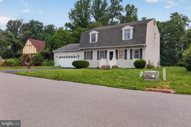 5570 MERIVALE CT, Harrisburg, PA 17112