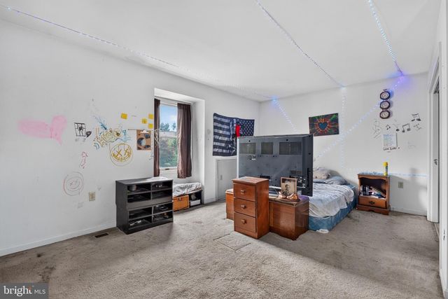 5570 MERIVALE CT, Harrisburg, PA 17112