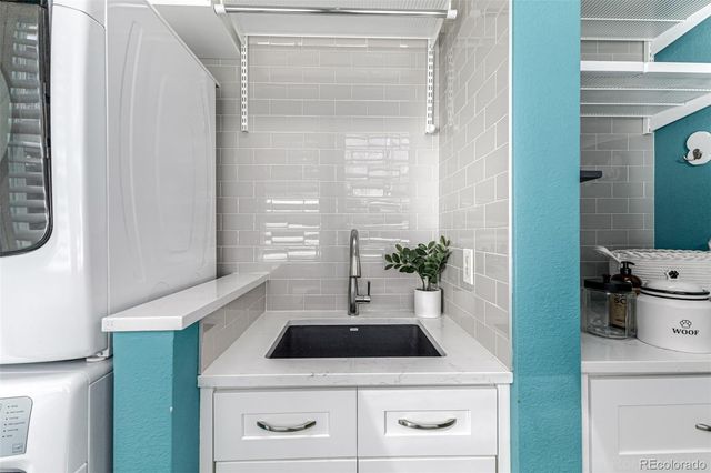 2860 Emporia Court, Denver, CO 80238