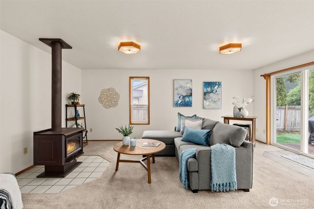 3724 Golden Eagle Loop SE, Olympia, WA 98513