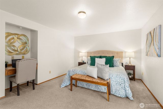 3724 Golden Eagle Loop SE, Olympia, WA 98513