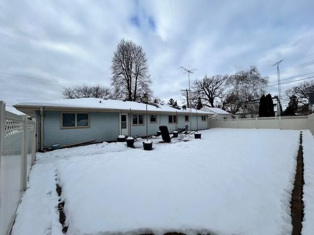 5919 37th AVENUE, Kenosha, WI 53144