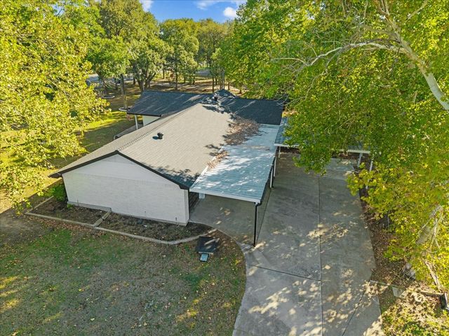 100 Hill Top Court, Willow Park, TX 76087